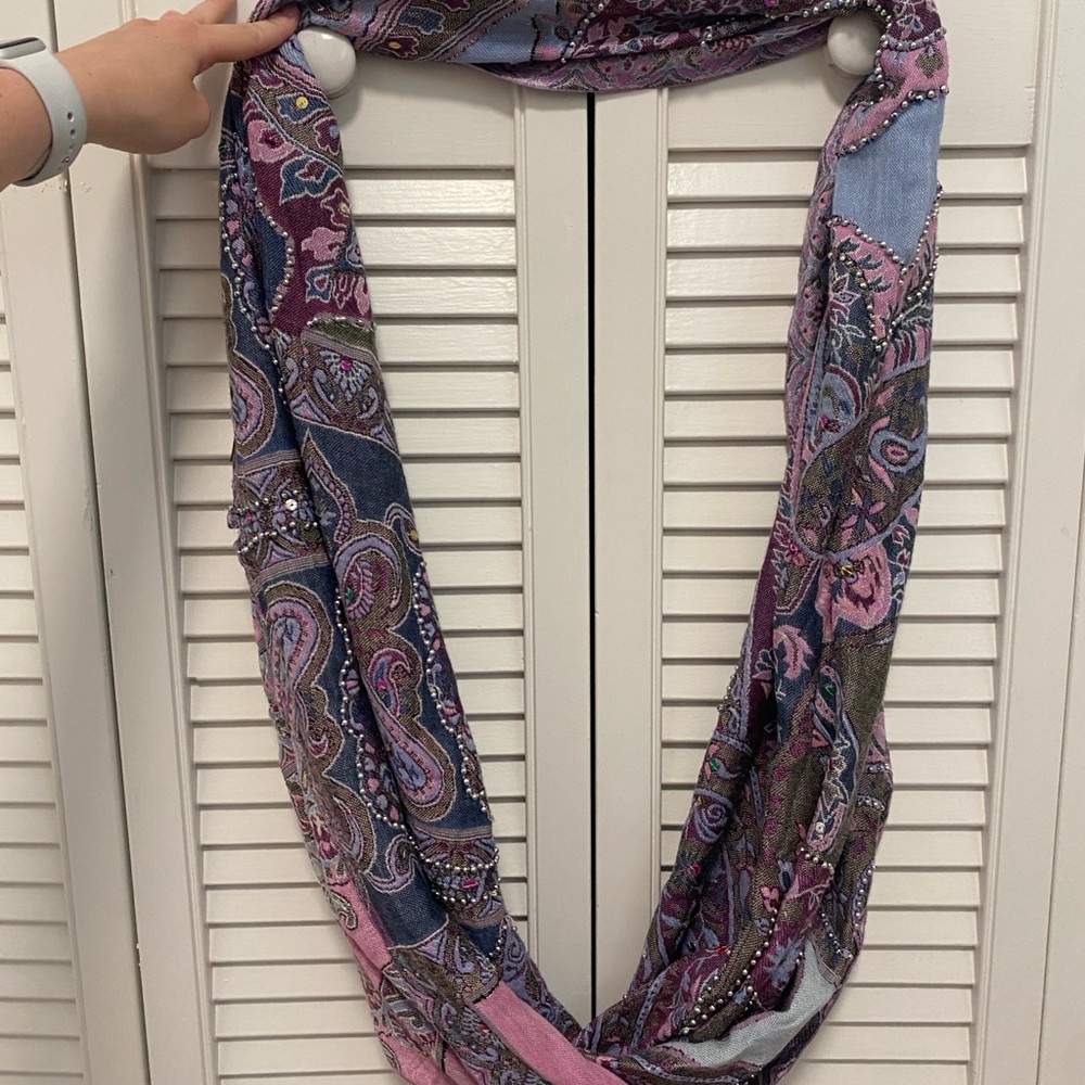 Raj Circle Scarf